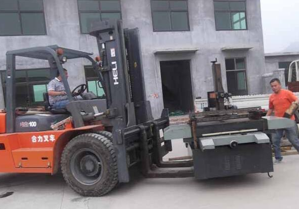 东莞麻涌叉车出租卸货|码头集装箱装卸|高效调度|现场支持